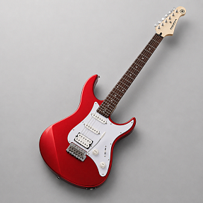 Электрогитара Yamaha PACIFICA 012 RED METALLIC